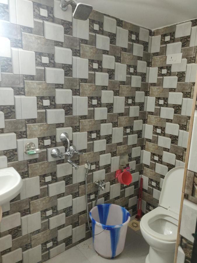 Tiger Eye Guest House Калангут Экстерьер фото