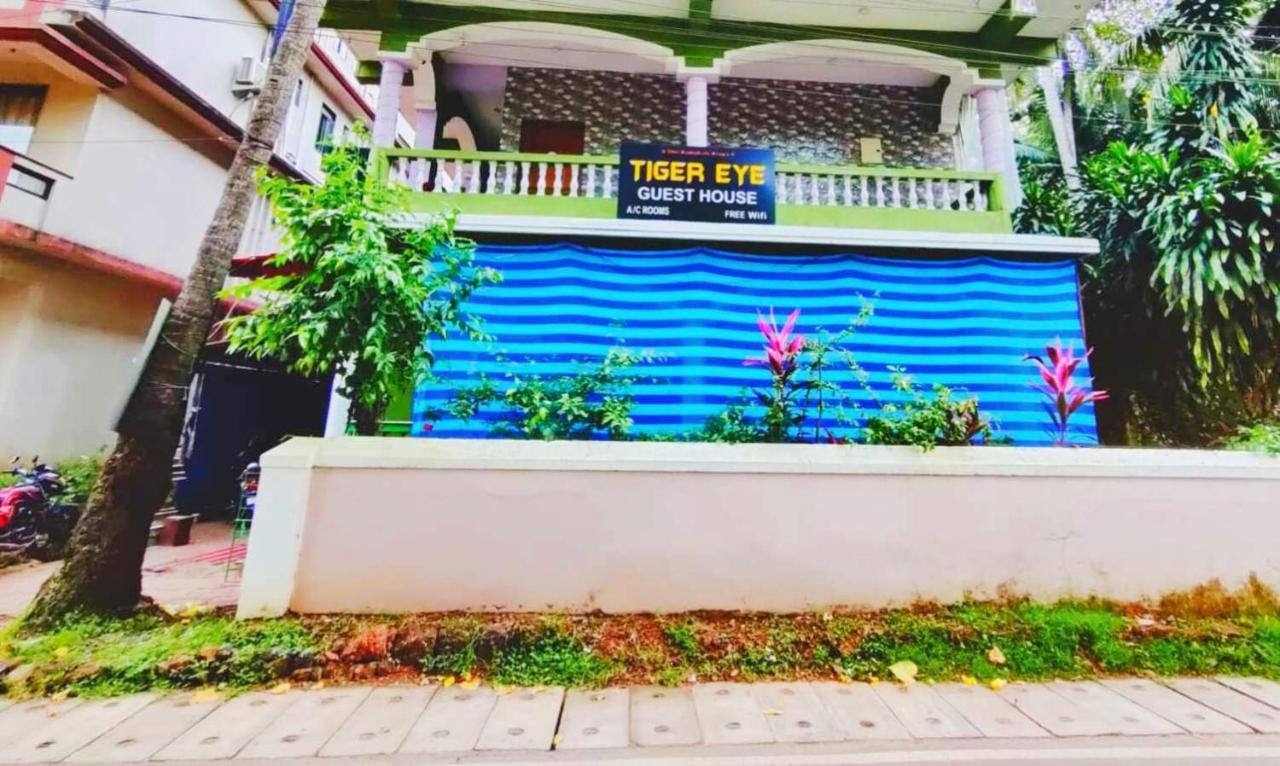 Tiger Eye Guest House Калангут Экстерьер фото