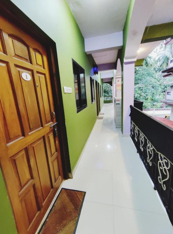 Tiger Eye Guest House Калангут Экстерьер фото